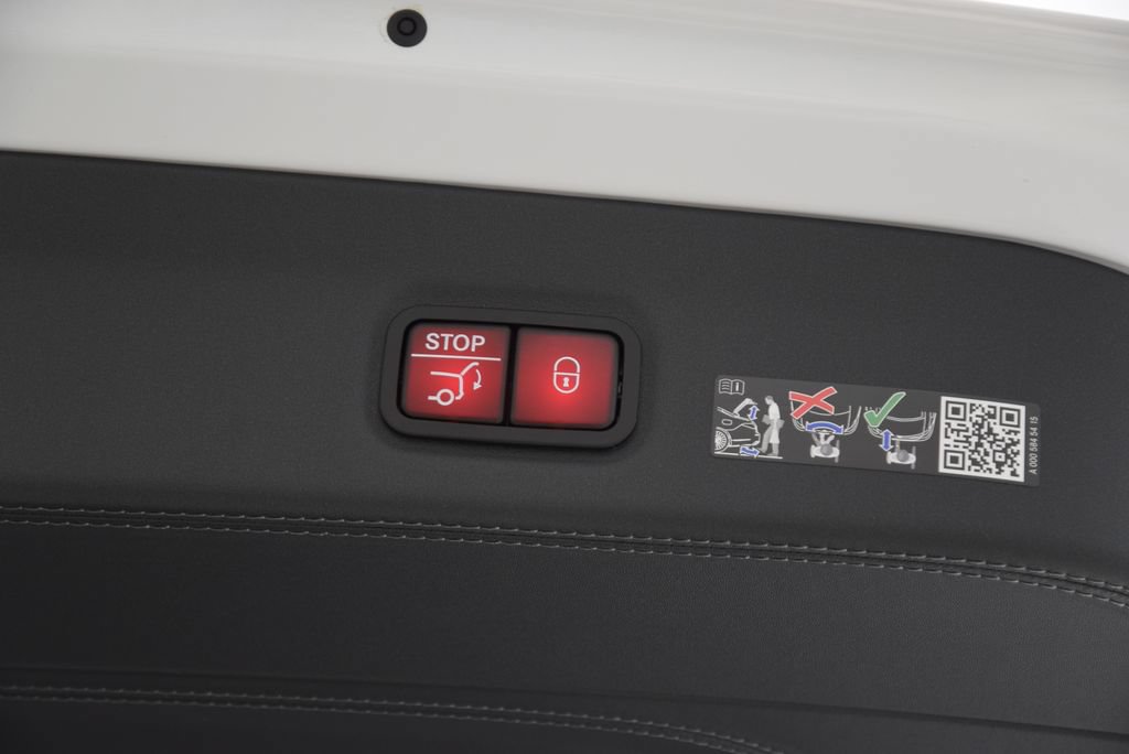 Used 2026 Mercedes-Benz Maybach GLS 600 4MATIC image 31