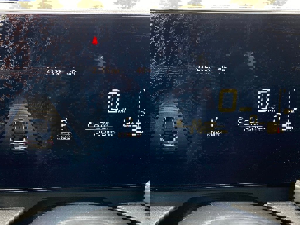 Used 2025 Nissan Kicks SV image 14