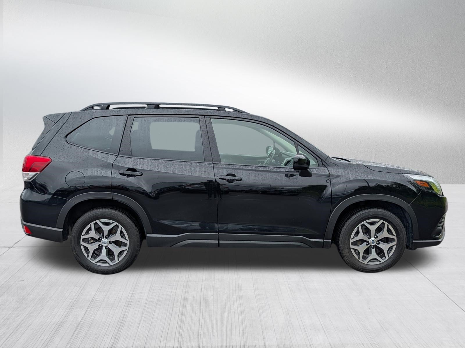 Used 2023 Subaru Forester Premium AWD/4WD image 8