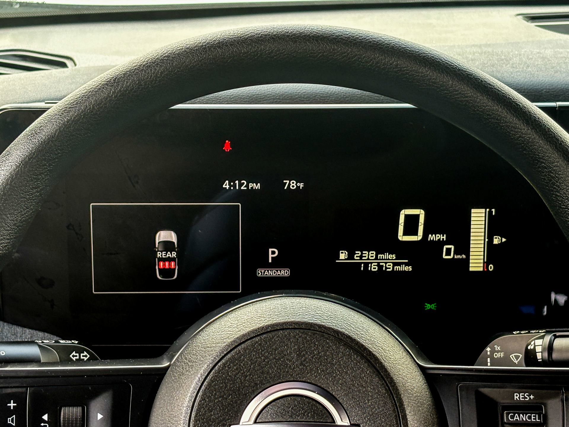 Used 2025 Nissan Kicks SV AWD/4WD image 6