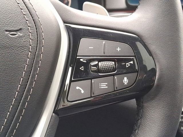 Used 2023 BMW 530i xDrive w/ Premium Package image 25