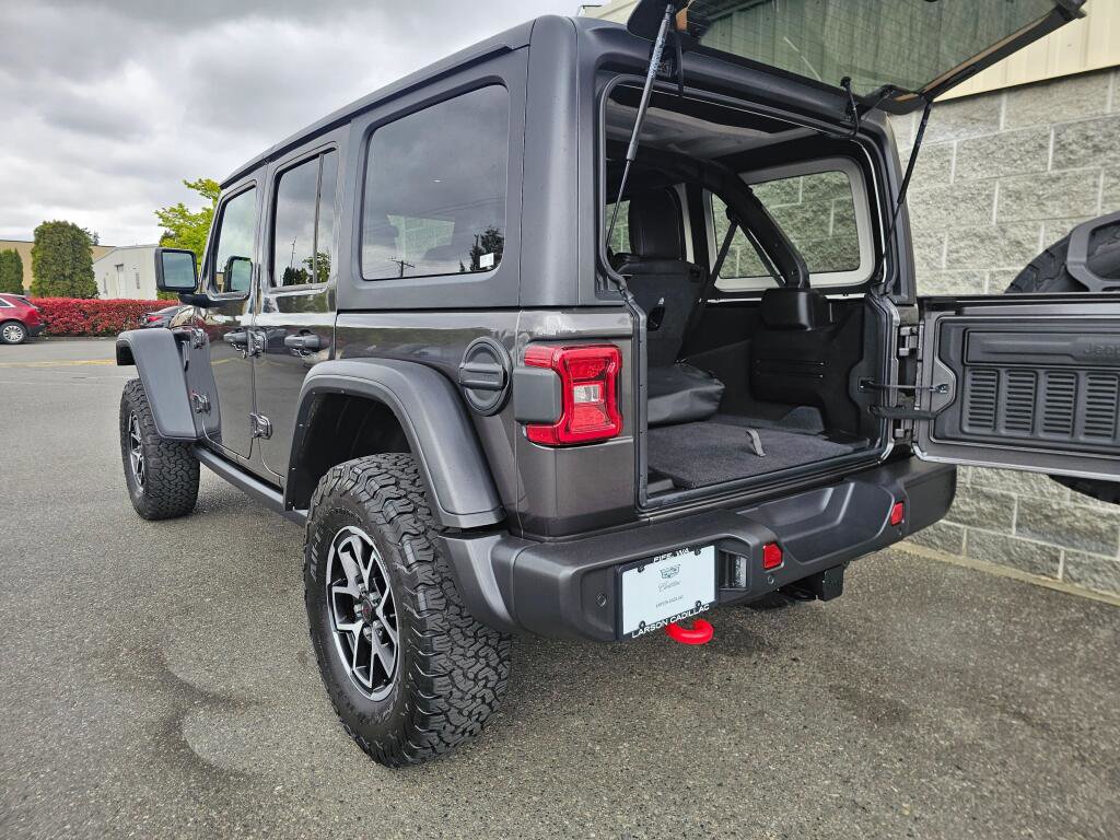 Used 2024 Jeep Wrangler Unlimited Rubicon w/ Safety Group AWD/4WD image 7