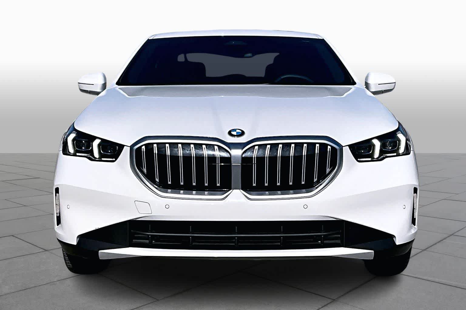 Used 2026 BMW 530i RWD image 3