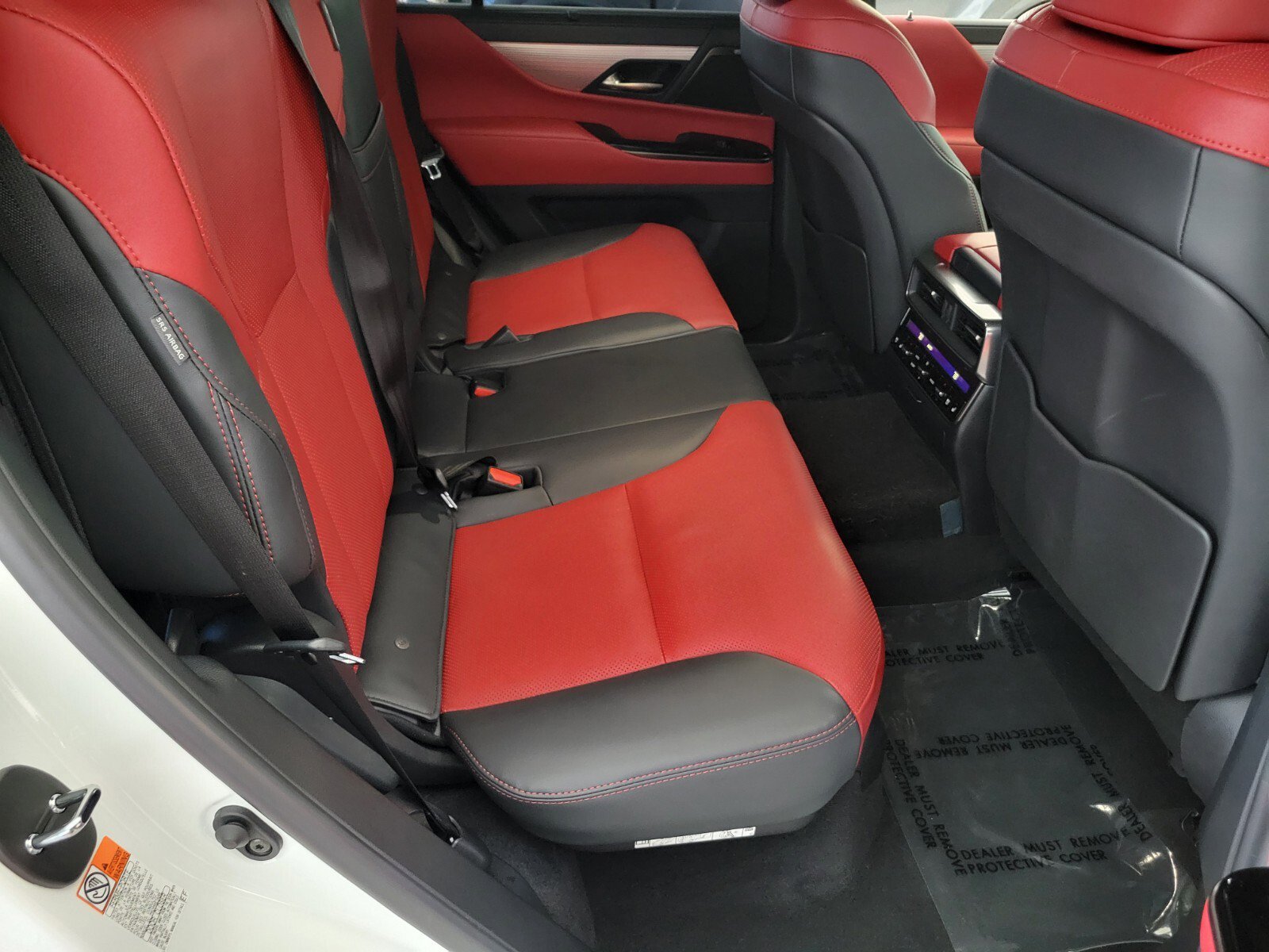 Certified 2025 Lexus LX 700h F Sport w/ Accessory Package (Z1) image 16