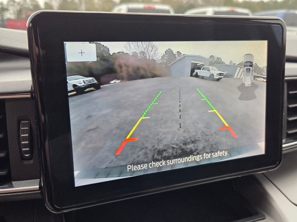 Used 2022 Ford Explorer XLT w/ Equipment Group 202A image 23