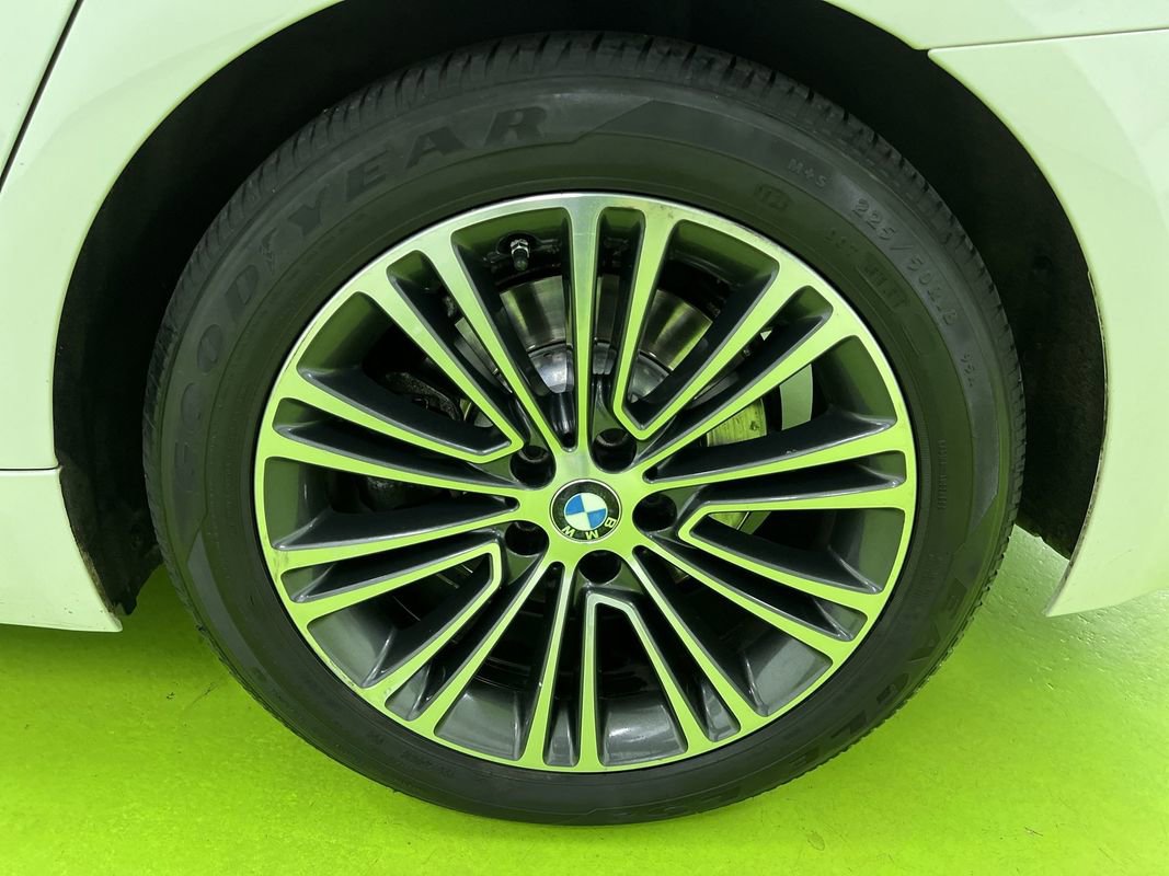 Used 2019 BMW 530e xDrive w/ Convenience Package AWD/4WD image 16