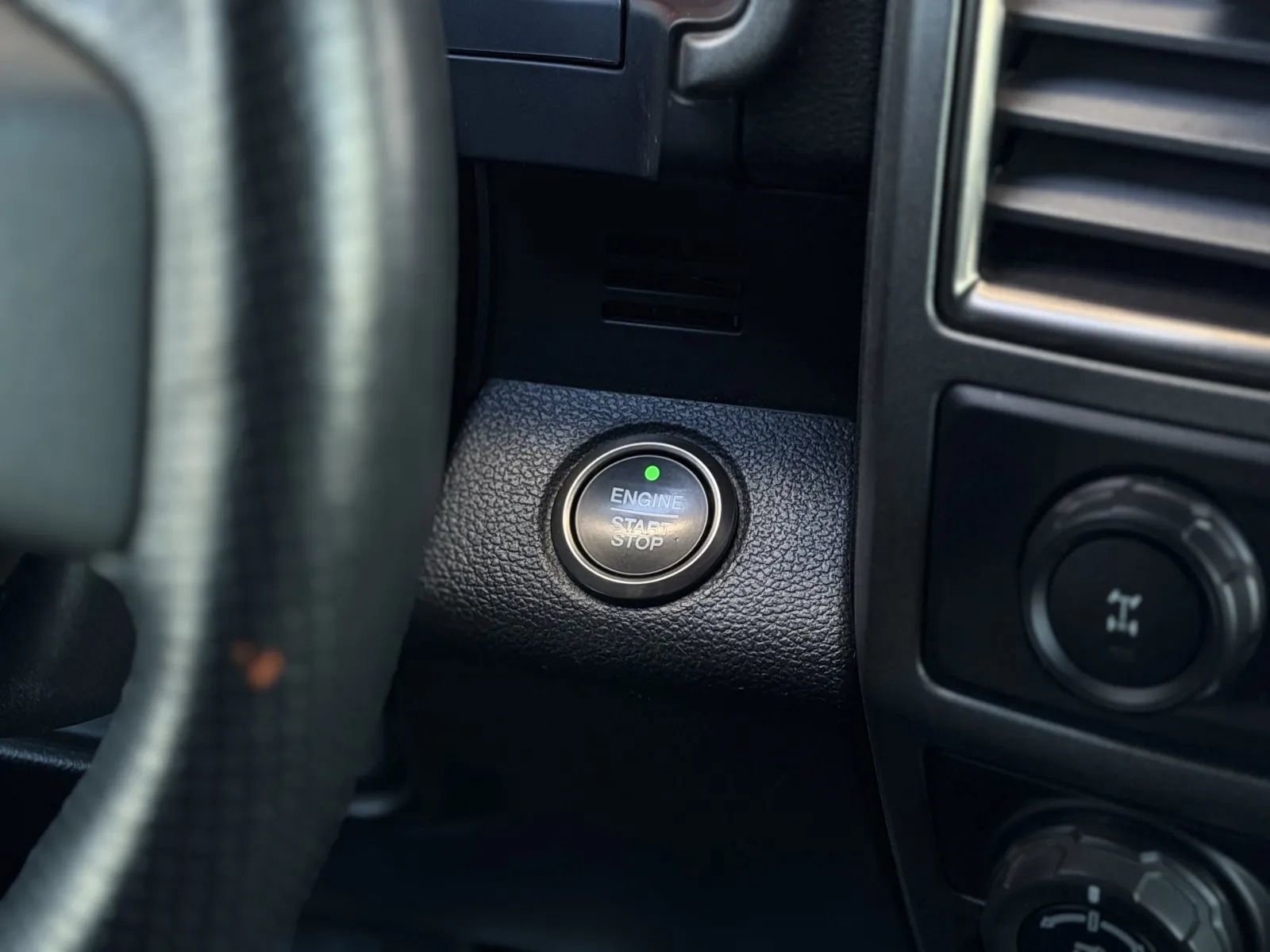 Used 2020 Ford F150 Raptor w/ Equipment Group 802A Luxury image 29