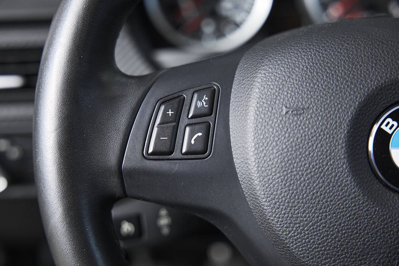 Used 2011 BMW M3 Coupe RWD image 50