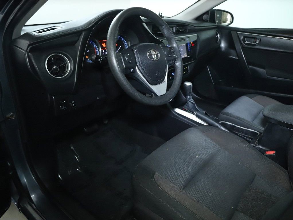 Used 2019 Toyota Corolla LE FWD image 18
