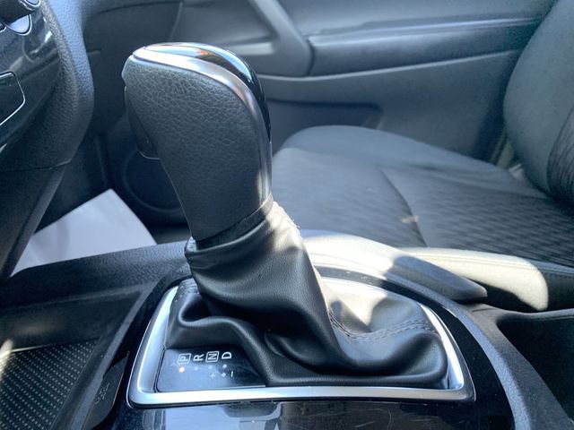 Used 2017 Nissan Rogue S FWD image 24