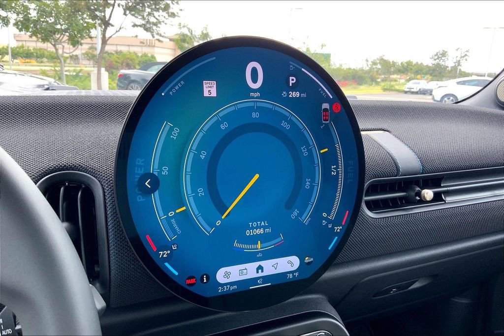 Certified 2025 MINI Cooper S image 22