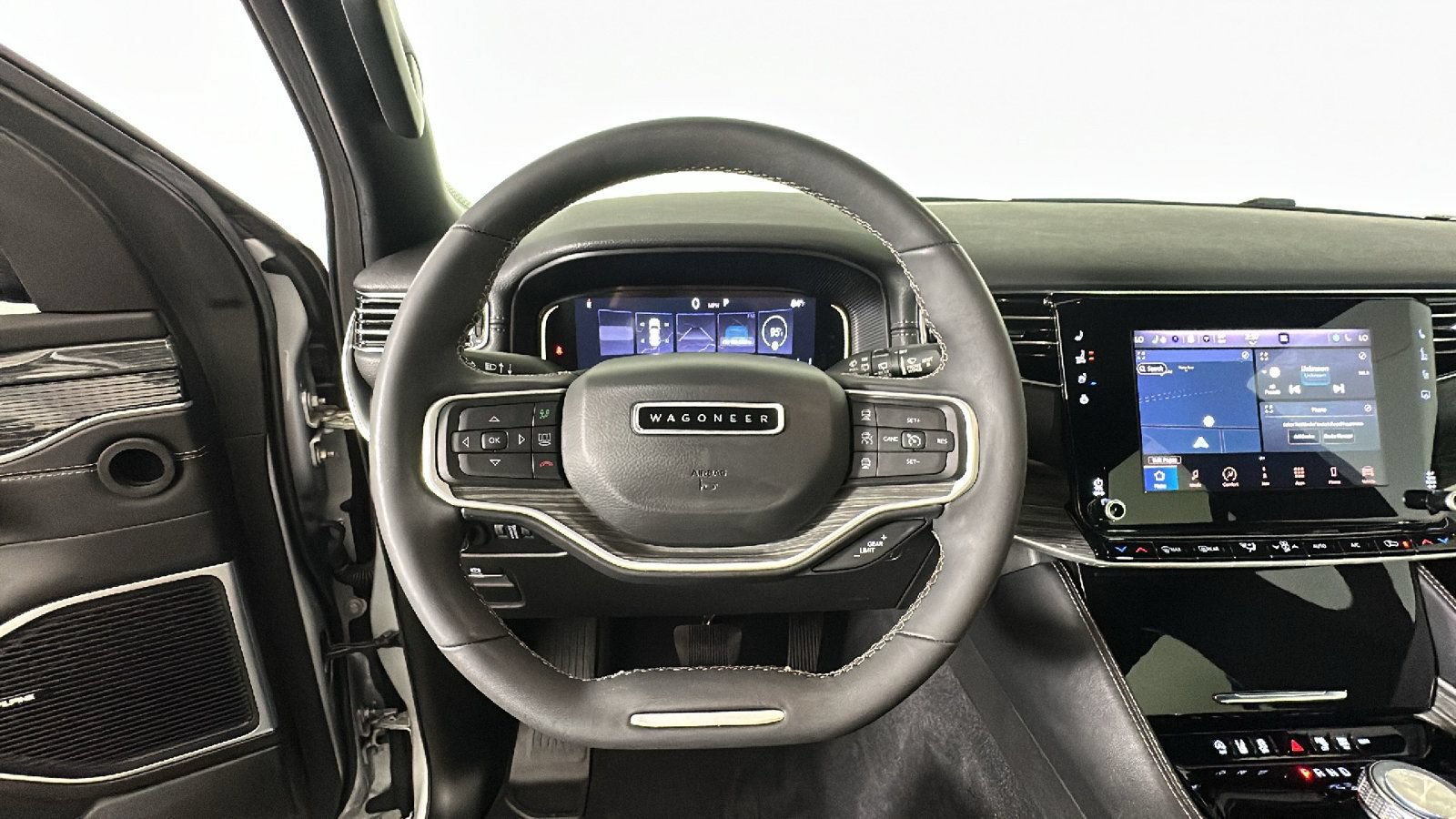 Used 2022 Jeep Wagoneer Series II w/ Rear Seat Video Group 1 RWD image 17