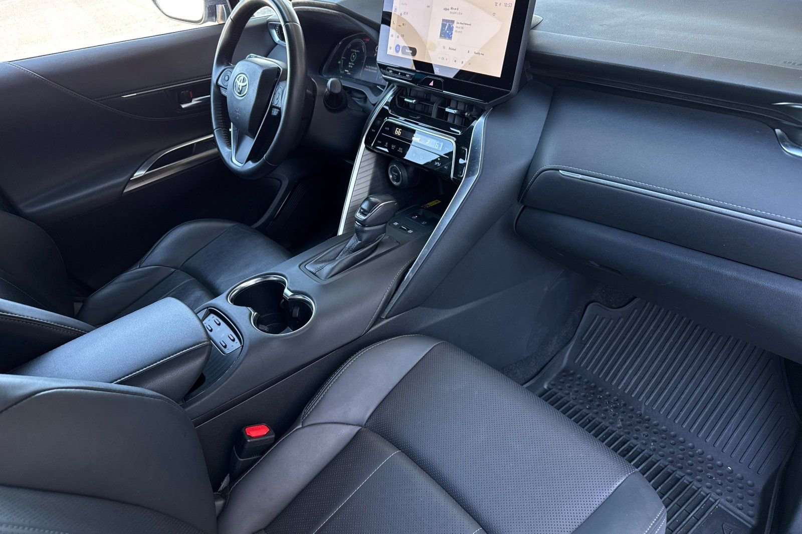 Used 2024 Toyota Venza Limited AWD/4WD image 18