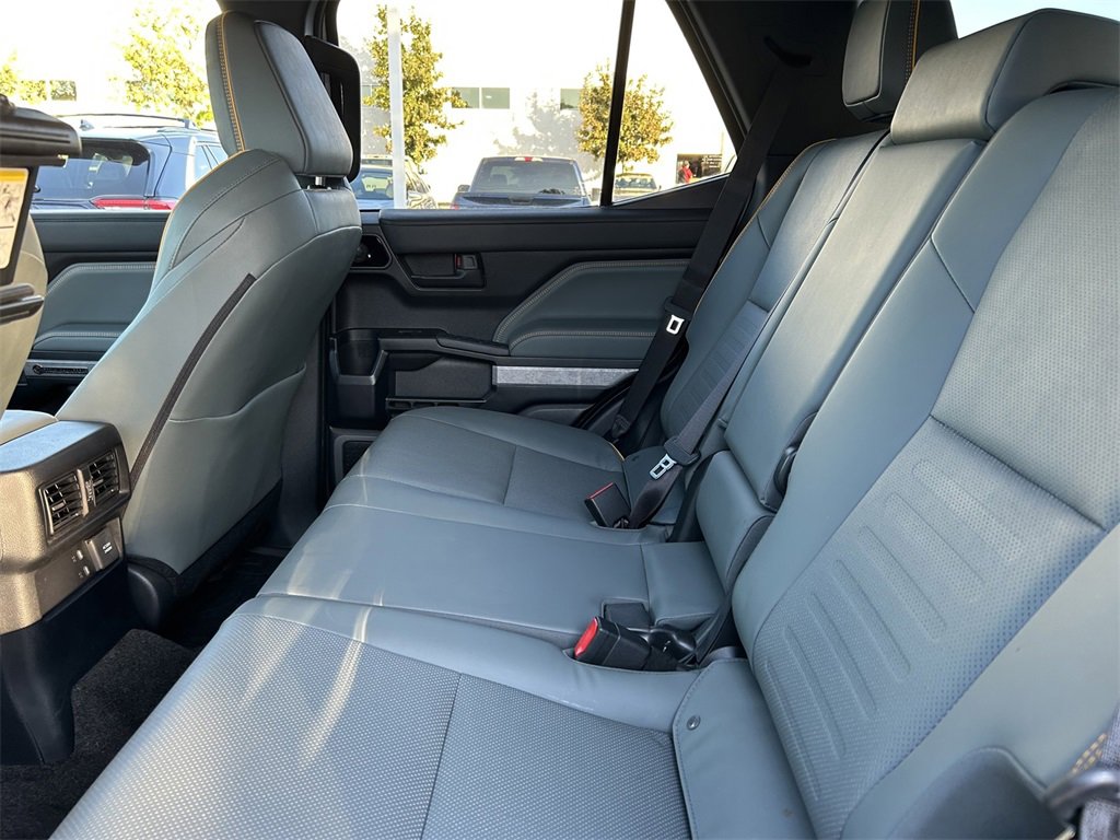 Certified 2025 Toyota 4Runner Trailhunter image 17