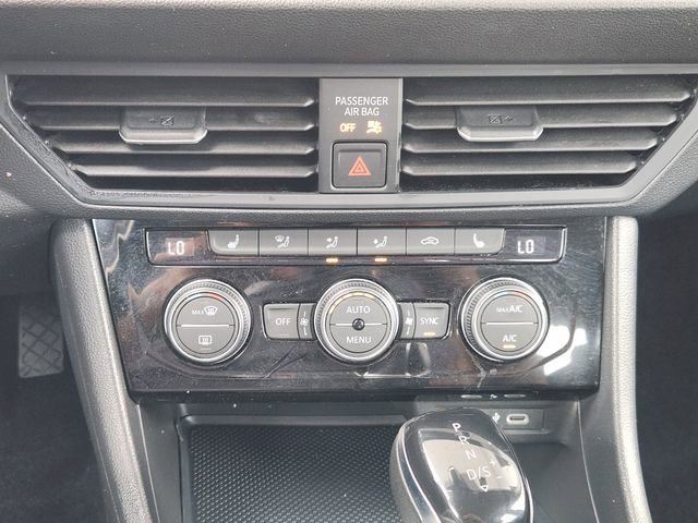 Used 2024 Volkswagen Jetta SE FWD image 15