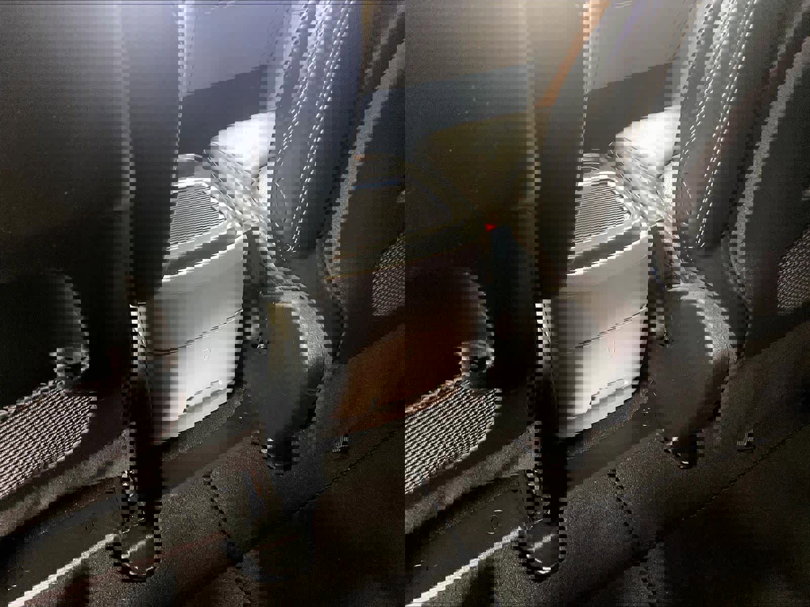 Used 2024 Chrysler Pacifica Touring-L image 28