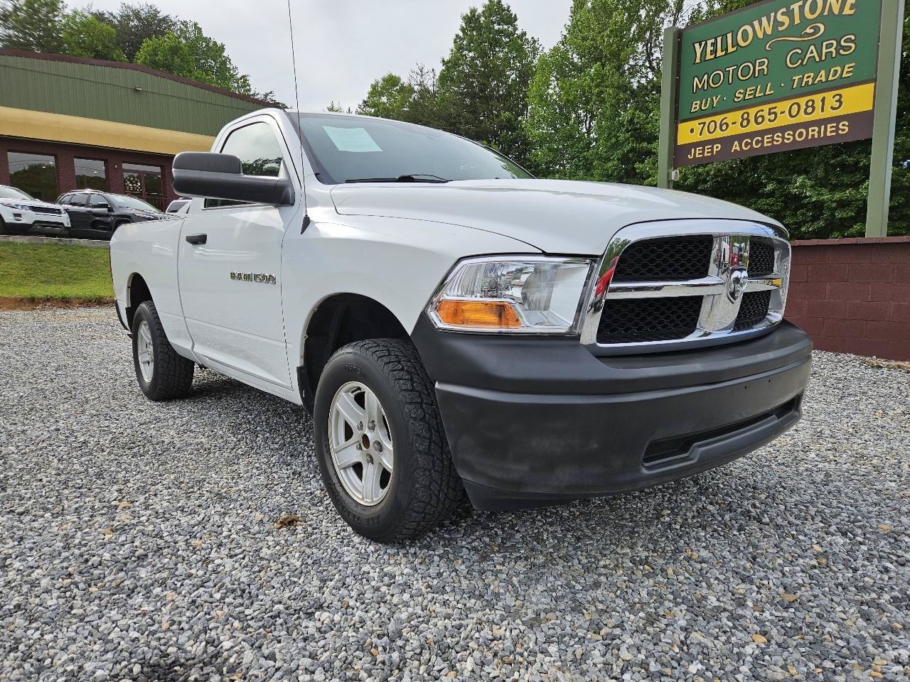 Used 2011 RAM 1500 ST AWD/4WD image 3
