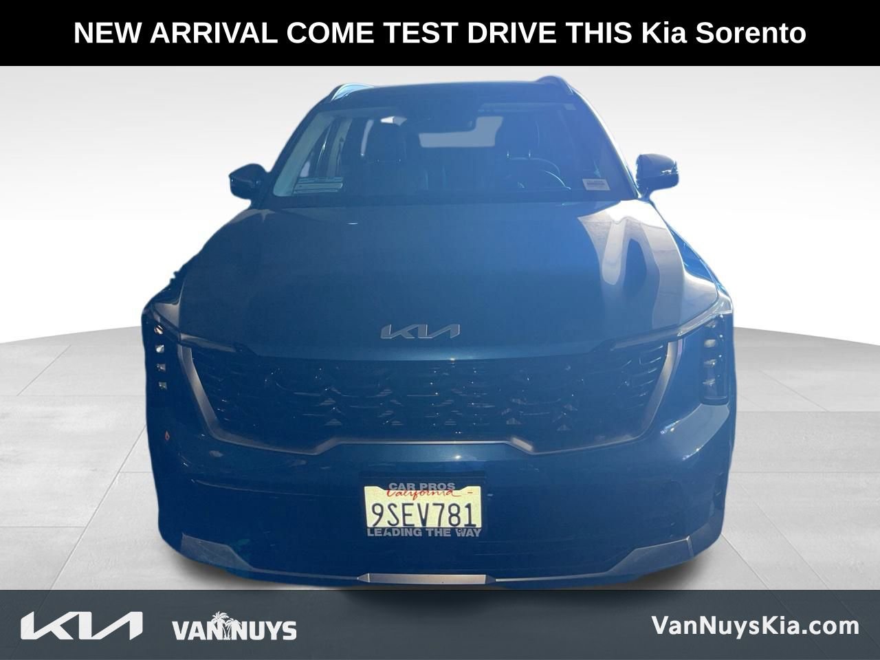 Used 2025 Kia Sorento EX w/ EX Panoramic Sunroof Package