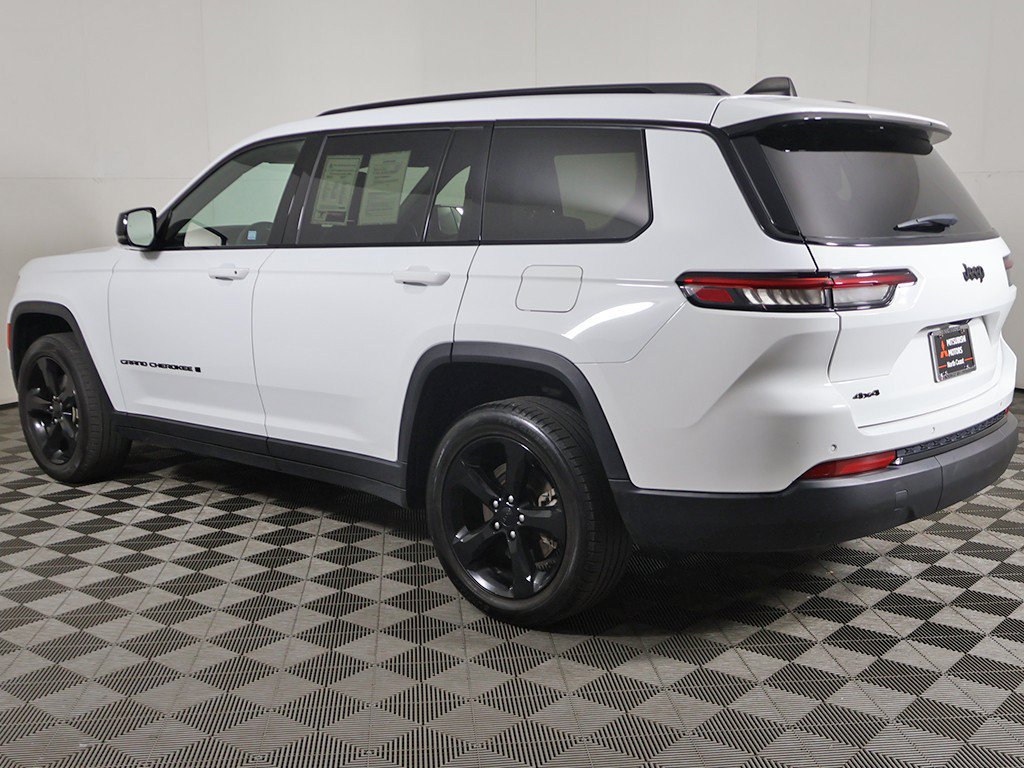 Used 2023 Jeep Grand Cherokee L Laredo AWD/4WD image 14