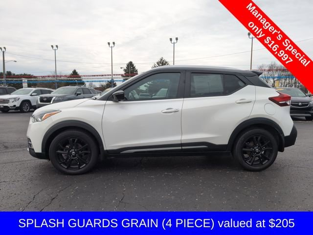 Used 2020 Nissan Kicks SR image 4