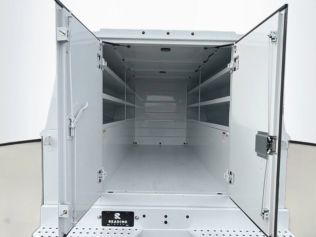 New 2026 Ford F550 4x4 Crew Cab image 12