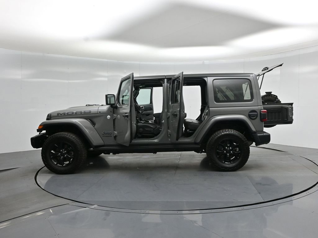 Used 2019 Jeep Wrangler Unlimited Sahara w/ Quick Order Package 24M Moab image 32