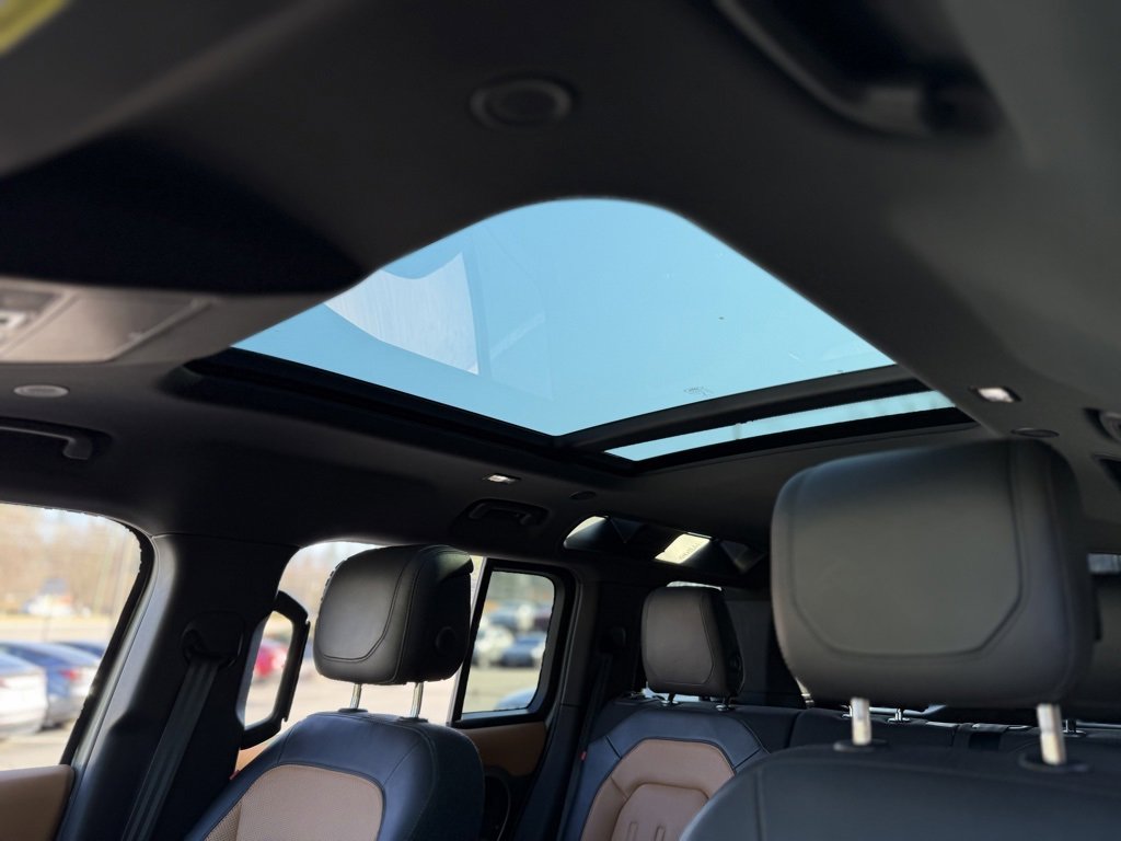 Used 2020 Land Rover Defender 110 X image 51