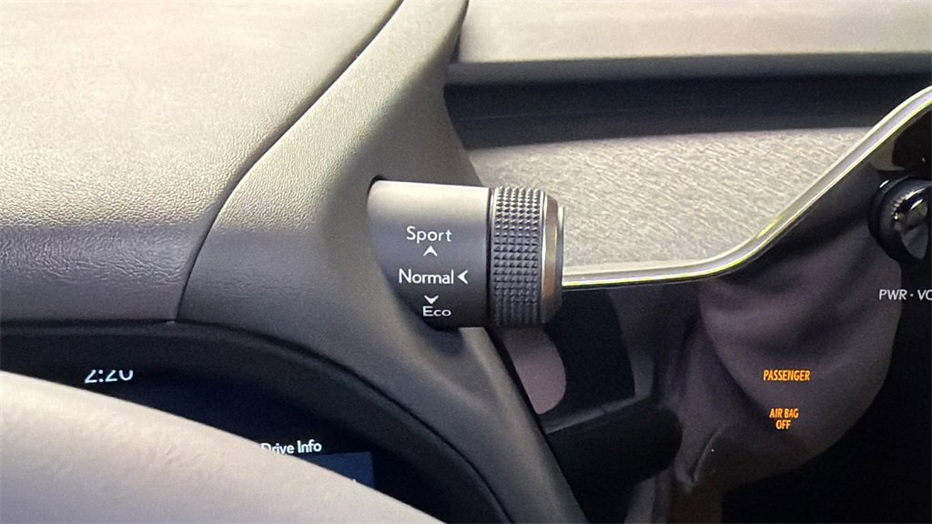 New 2025 Lexus UX 300h AWD image 28