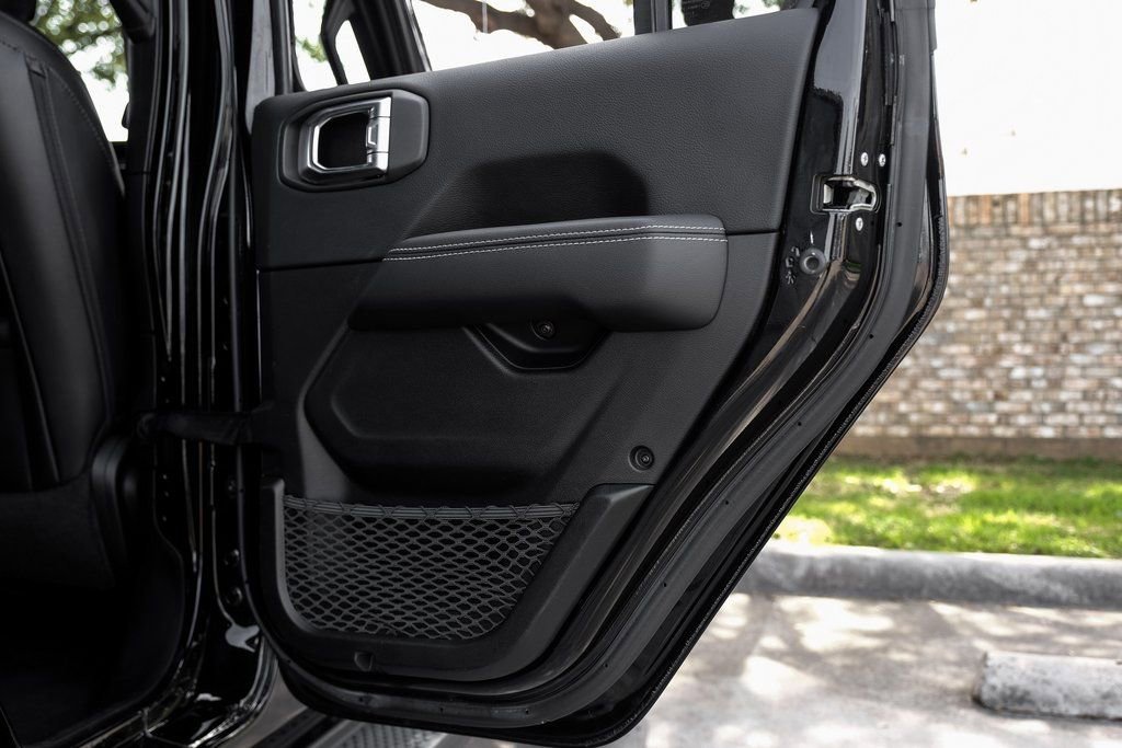 Used 2023 Jeep Wrangler Sahara w/ Cold Weather Group image 57