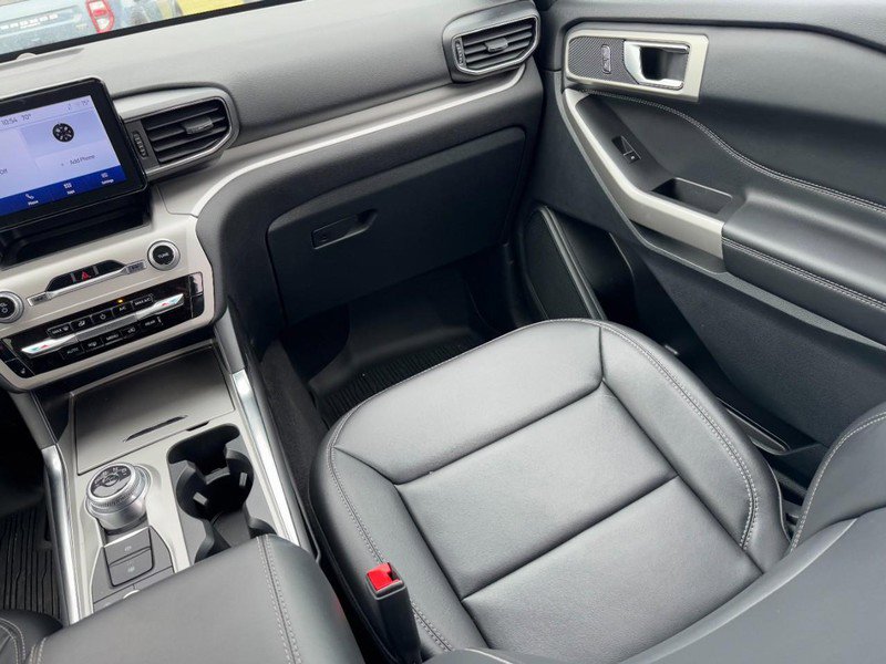 Used 2023 Ford Explorer XLT w/ Equipment Group 202A image 16