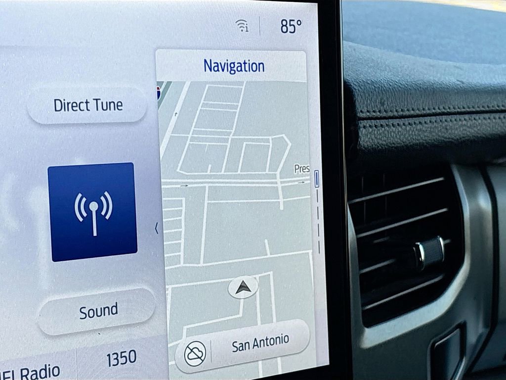 Used 2023 Ford Expedition Limited image 13