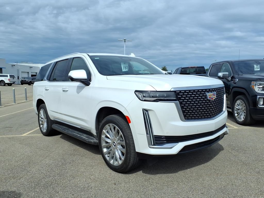 Used 2023 Cadillac Escalade Premium Luxury w/ LPO, Floor Liner Package AWD/4WD image 3