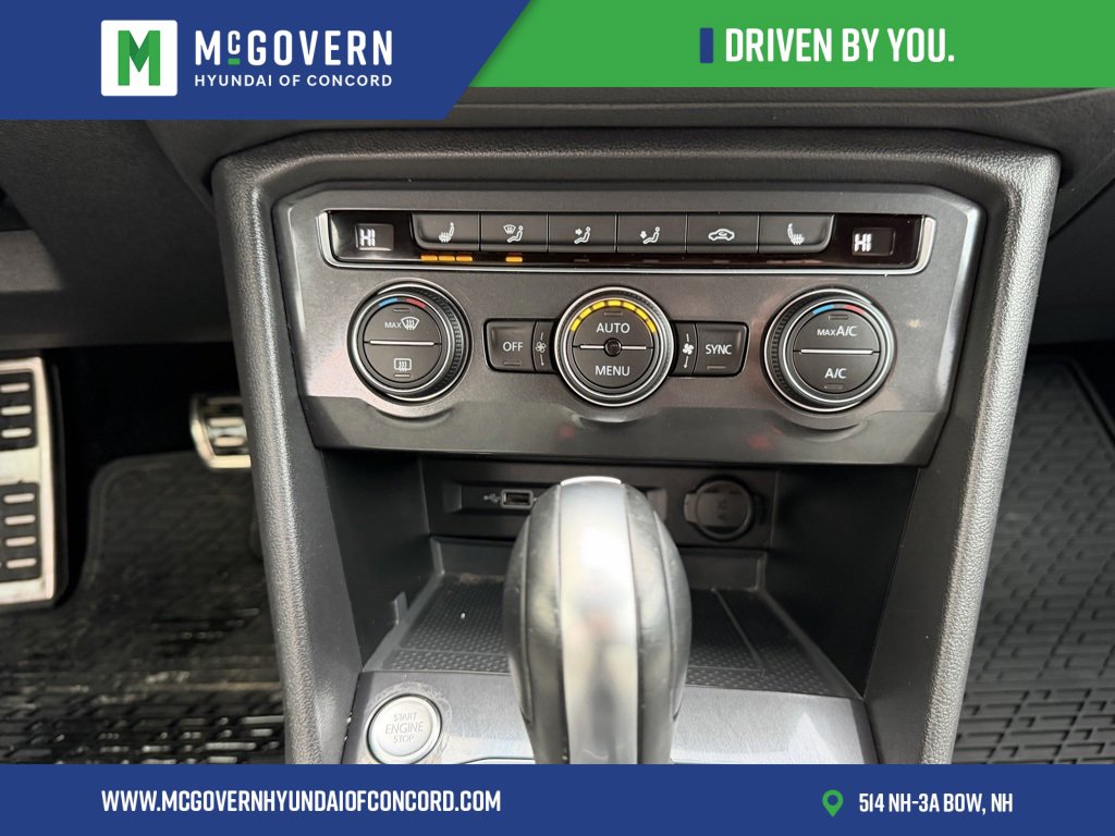 Used 2020 Volkswagen Tiguan SE R-Line w/ 3rd Row Seat Package image 19