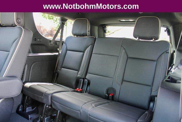 New 2025 Chevrolet Suburban Premier image 12