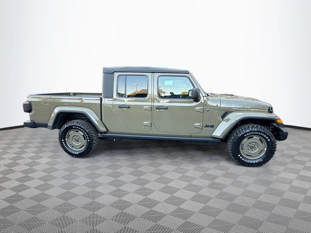 New 2026 Jeep Gladiator Willys AWD/4WD image 4