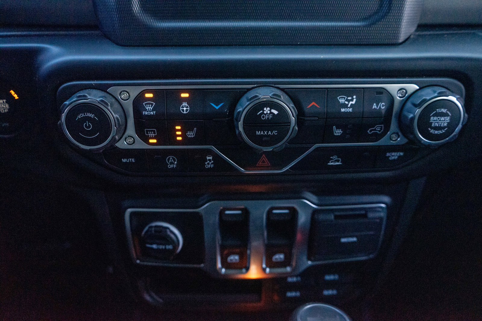 Used 2023 Jeep Wrangler Willys image 18