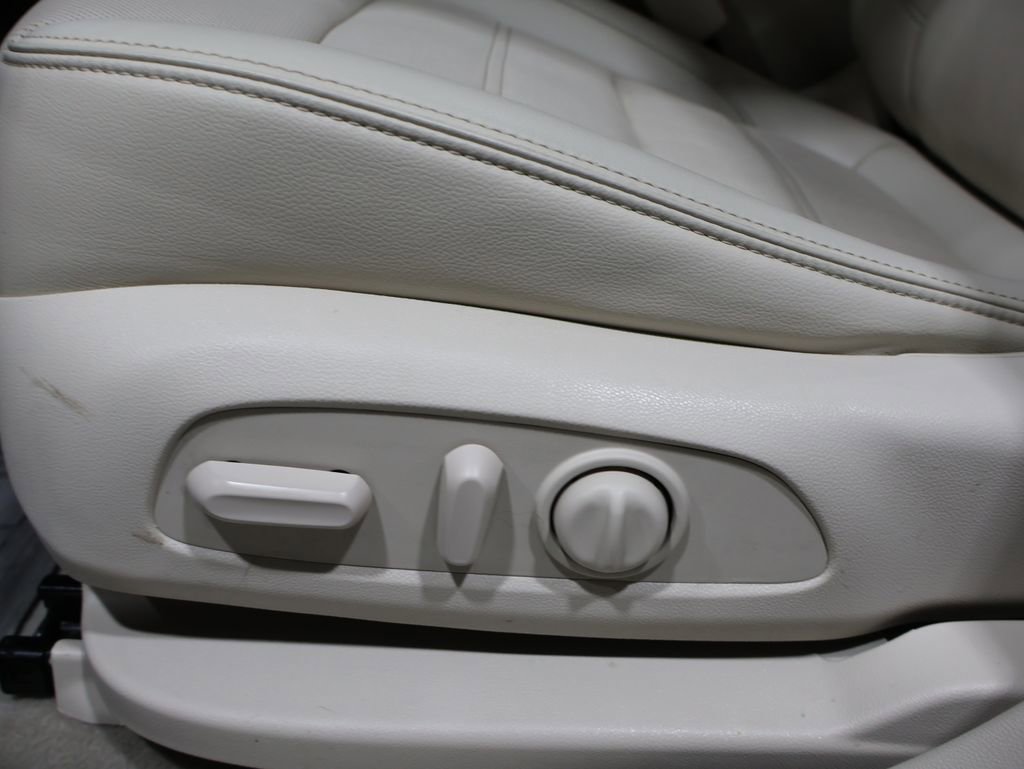 Used 2022 GMC Acadia Denali w/ Denali Ultimate Package image 13