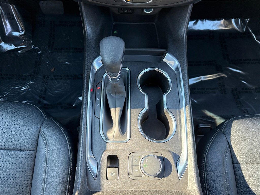 Used 2023 Chevrolet Traverse LS image 24