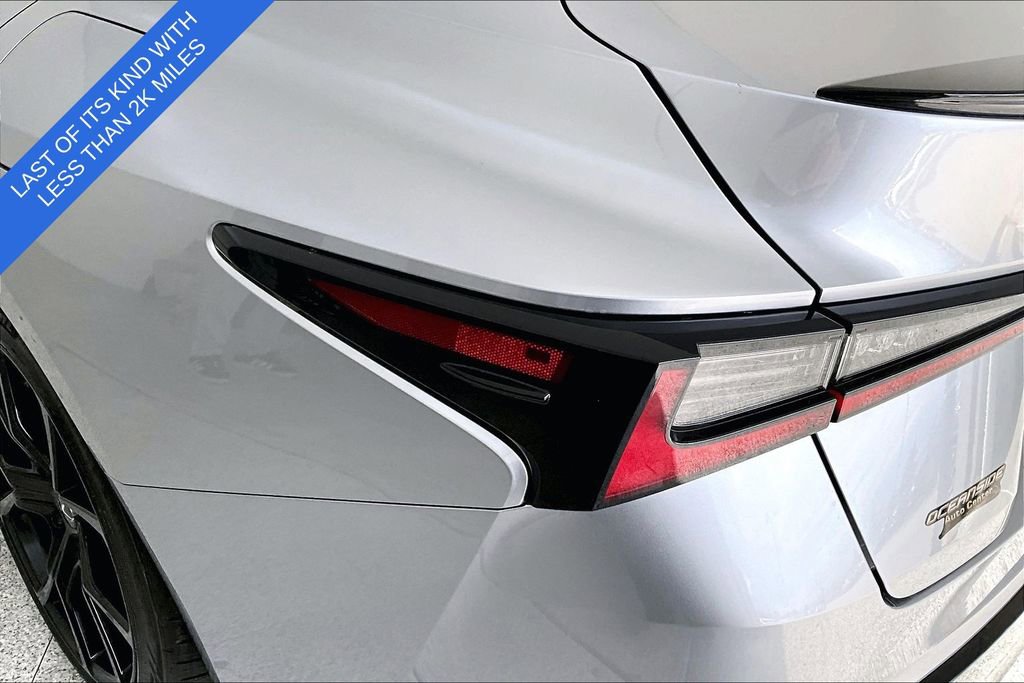 Used 2025 Lexus IS 500 RWD image 40
