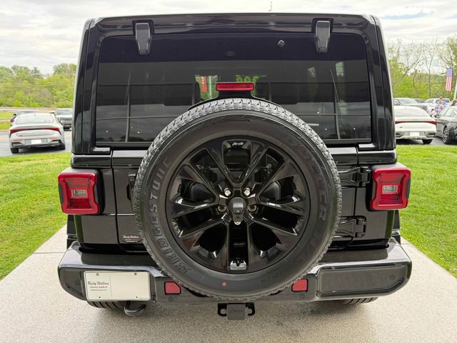 Used 2021 Jeep Wrangler Unlimited Sahara AWD/4WD image 24