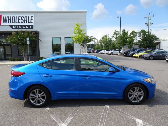 Used 2017 Hyundai Elantra SE w/ SE A/T Tech Package 03 FWD image 3