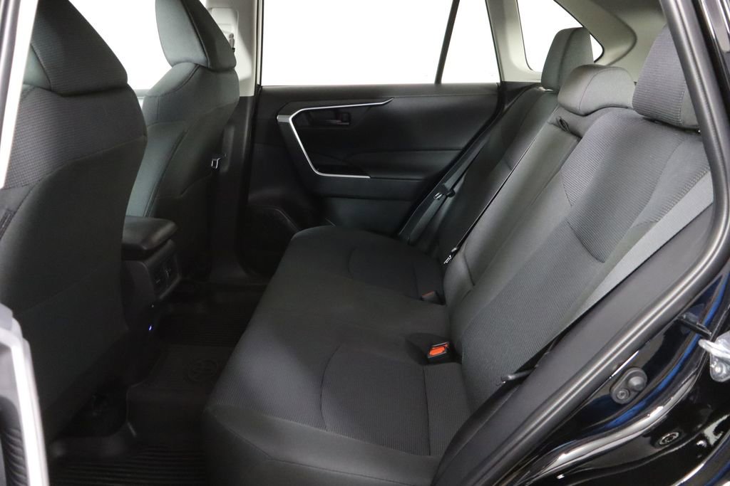 Used 2025 Toyota RAV4 LE FWD image 17