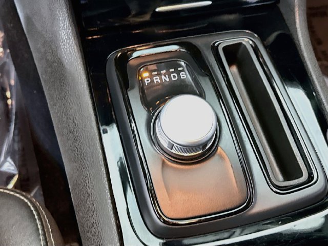 Used 2020 Chrysler 300 S RWD image 19