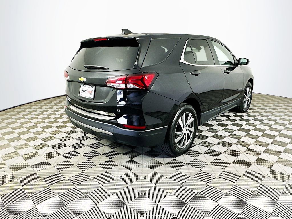 Used 2024 Chevrolet Equinox LT w/ LPO, Floor Liner Package FWD image 11