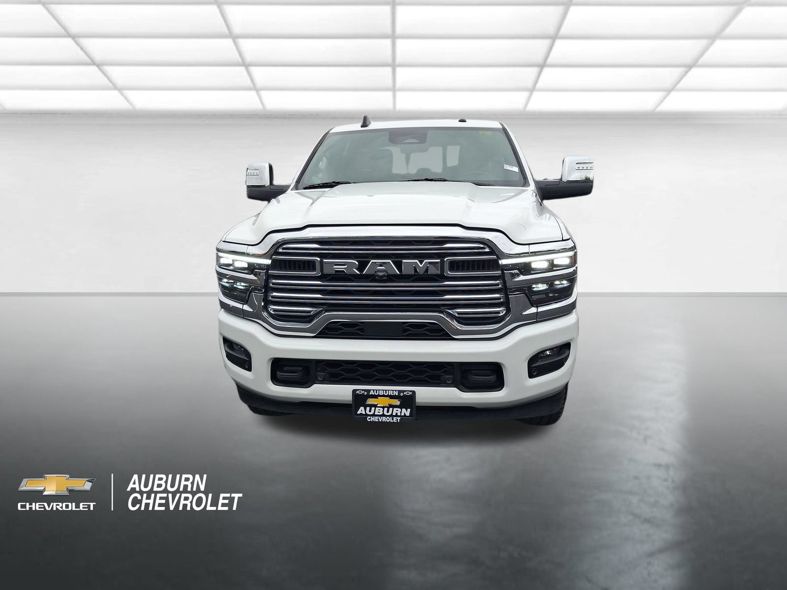 Used 2026 RAM 2500 Laramie AWD/4WD image 8