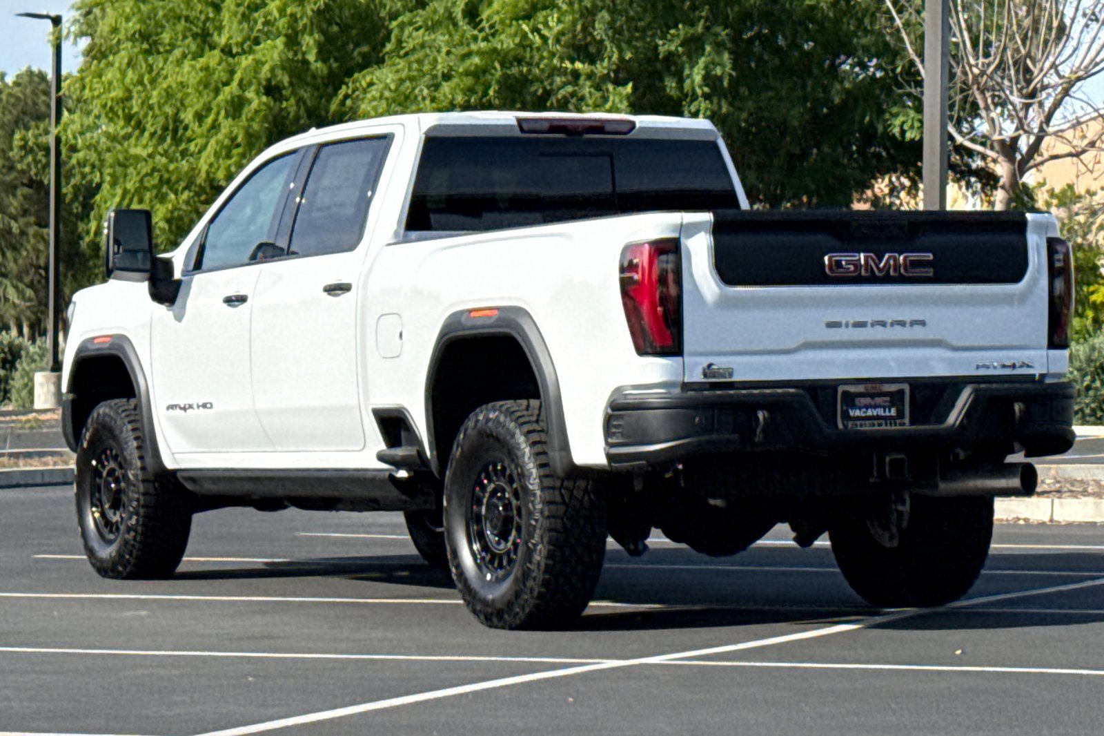 New 2026 GMC Sierra 2500 AT4X w/ AT4X AEV Edition image 7