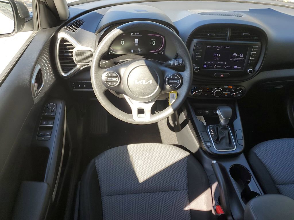 Certified 2023 Kia Soul LX image 12