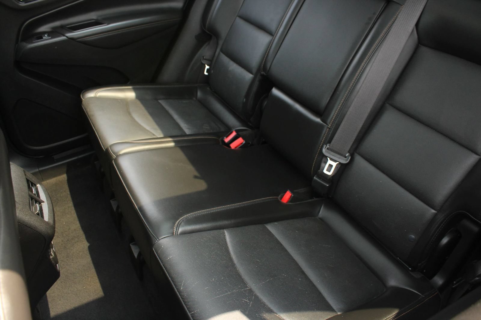 Used 2018 Chevrolet Equinox Premier AWD/4WD image 18