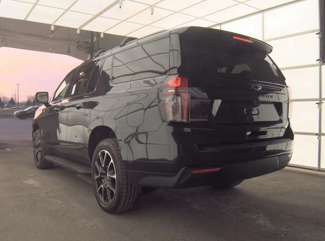 Used 2023 Chevrolet Suburban RST w/ Luxury Package AWD/4WD image 4