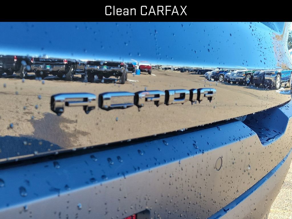 Certified 2023 GMC Acadia SLE w/ Infotainment Package image 6